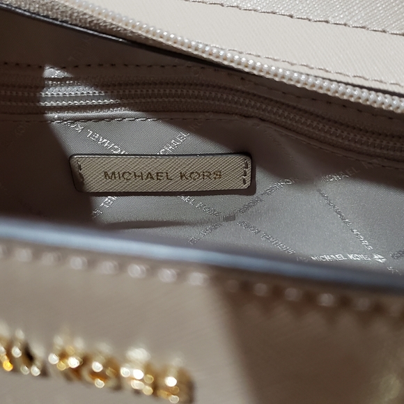 NWT Michael Kors Selma satchel - Picture 5 of 7